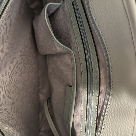 Large size tote bag.  Multiple compartments.  Mint green.  Excellent condition. - Picture 5 of 8